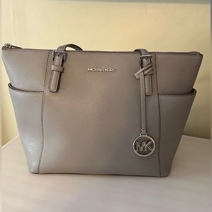 Micheal Kors Tote